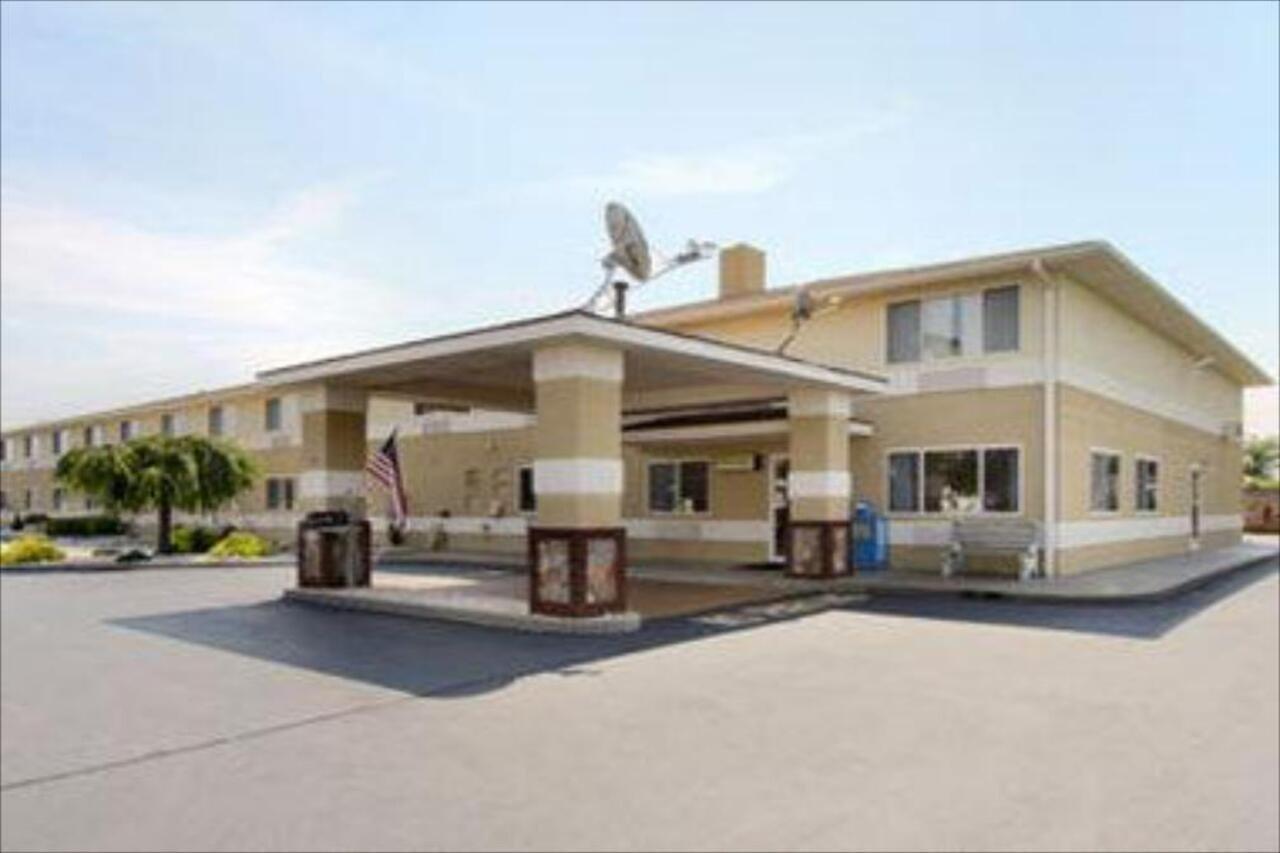 Super 8 By Wyndham Hanover Ngoại thất bức ảnh